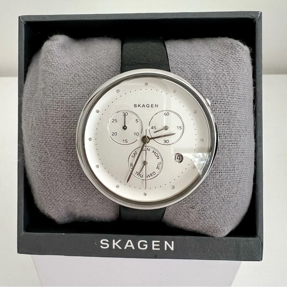 Skagen Women's Gitte Chronograph Black Leather Strap Watch - Picture 5 of 17